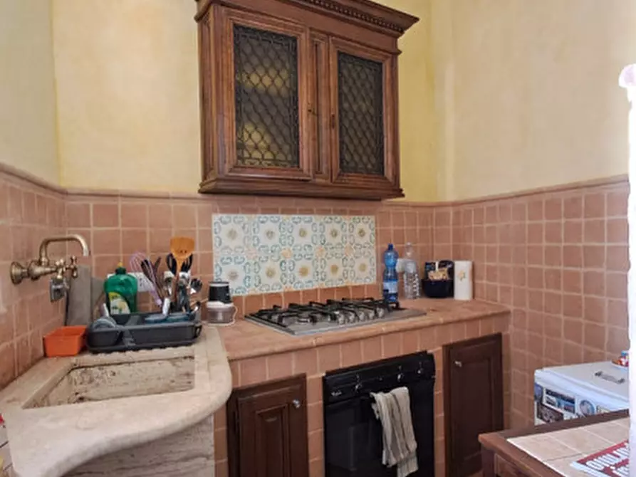 Immagine 3 di Appartamento in vendita  a Castiglione Del Lago