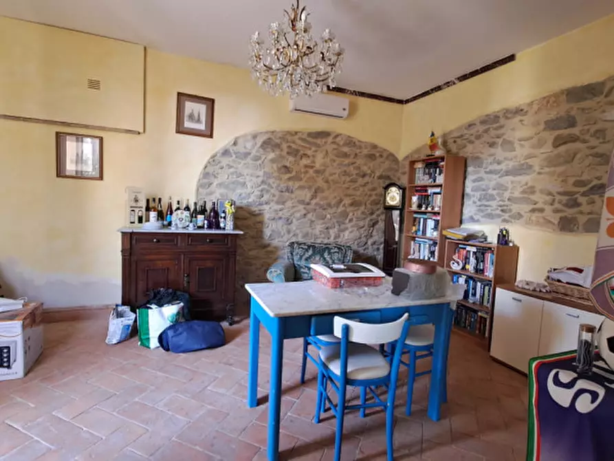 Immagine 4 di Appartamento in vendita  a Castiglione Del Lago