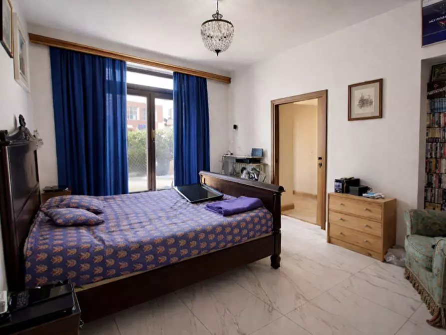 Immagine 7 di Appartamento in vendita  a Castiglione Del Lago