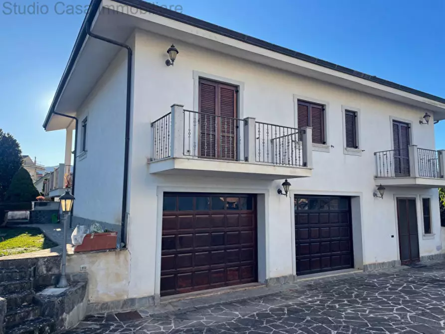 Immagine 3 di Villa in vendita  in Via Arciprete Miraglia a Sarconi