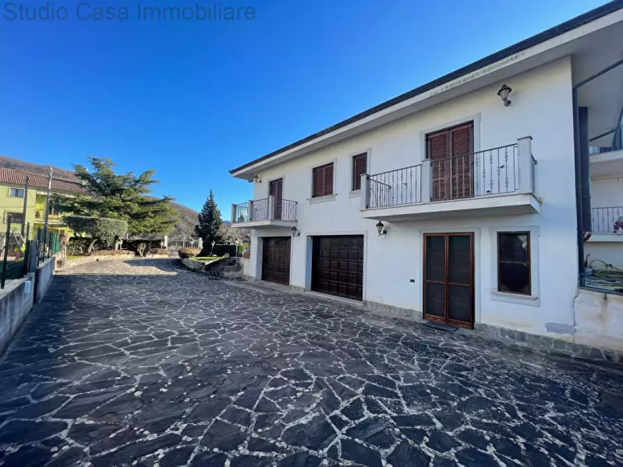 Immagine 5 di Villa in vendita  in Via Arciprete Miraglia a Sarconi