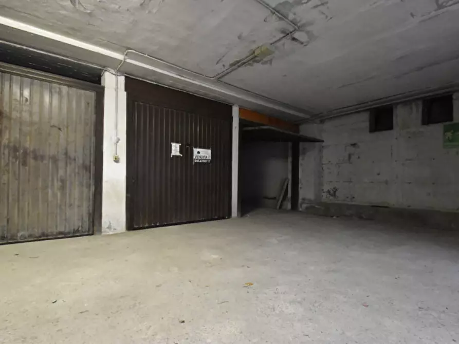 Immagine 4 di Garage in vendita  in via gardesana 65 a Bussolengo