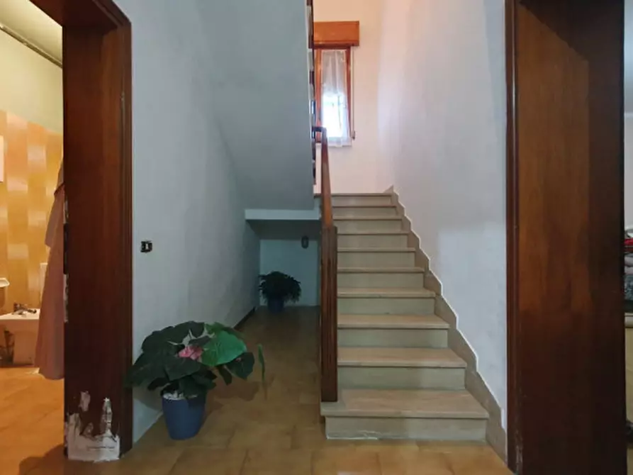 Immagine 2 di Casa indipendente in vendita  in VIA VALLI a Mirandola