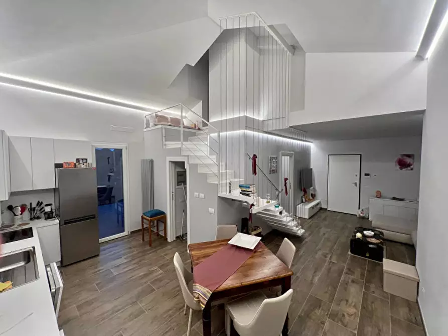 Immagine 1 di Casa bifamiliare in vendita  in Via Castra 62/c a Capraia E Limite