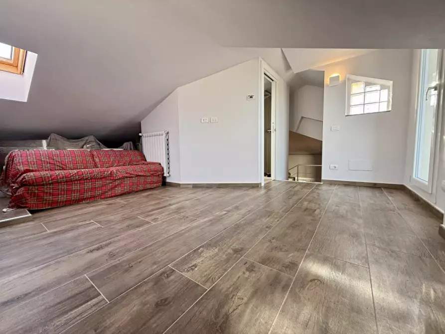 Immagine 14 di Casa bifamiliare in vendita  in Via Castra 62/c a Capraia E Limite