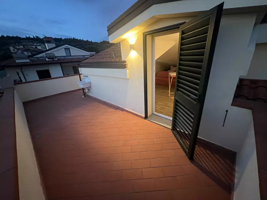 Immagine 15 di Casa bifamiliare in vendita  in Via Castra 62/c a Capraia E Limite