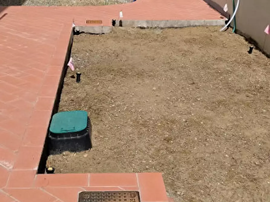 Immagine 19 di Casa bifamiliare in vendita  in Via Castra 62/c a Capraia E Limite