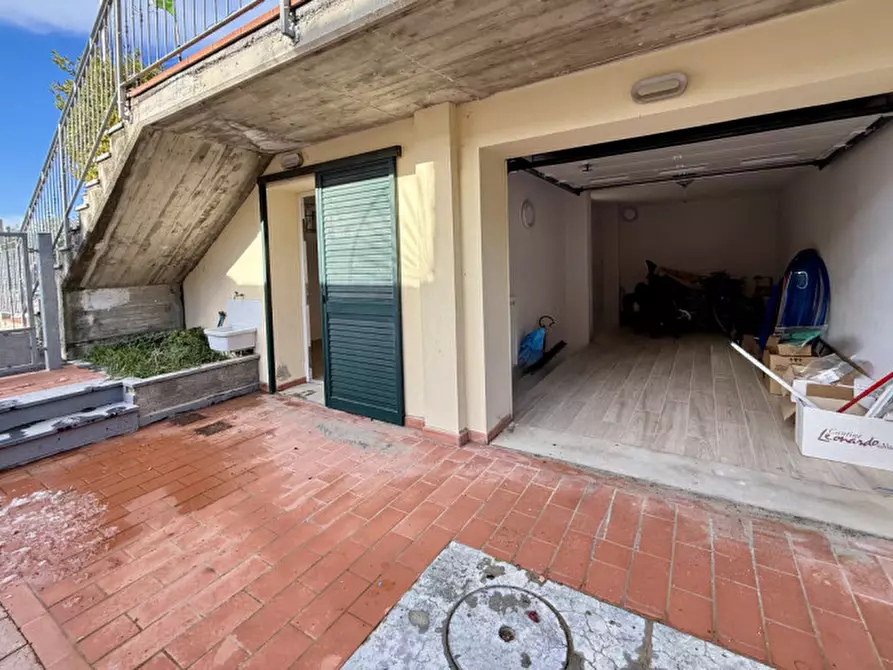 Immagine 28 di Casa bifamiliare in vendita  in Via Castra 62/c a Capraia E Limite