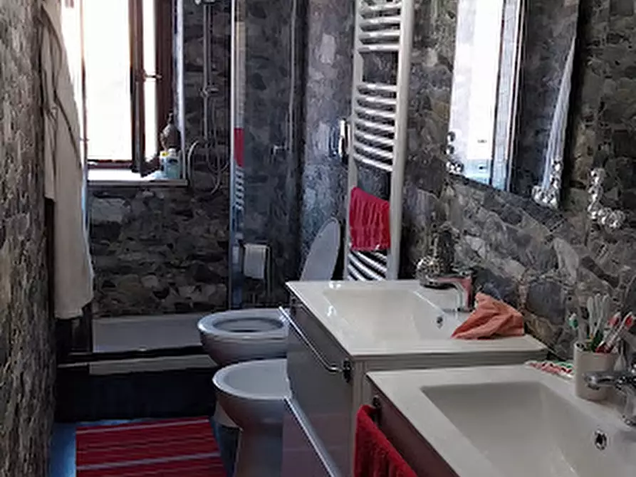 Immagine 12 di Villetta a schiera in vendita  in Via Amalfi, 13 a Dormelletto