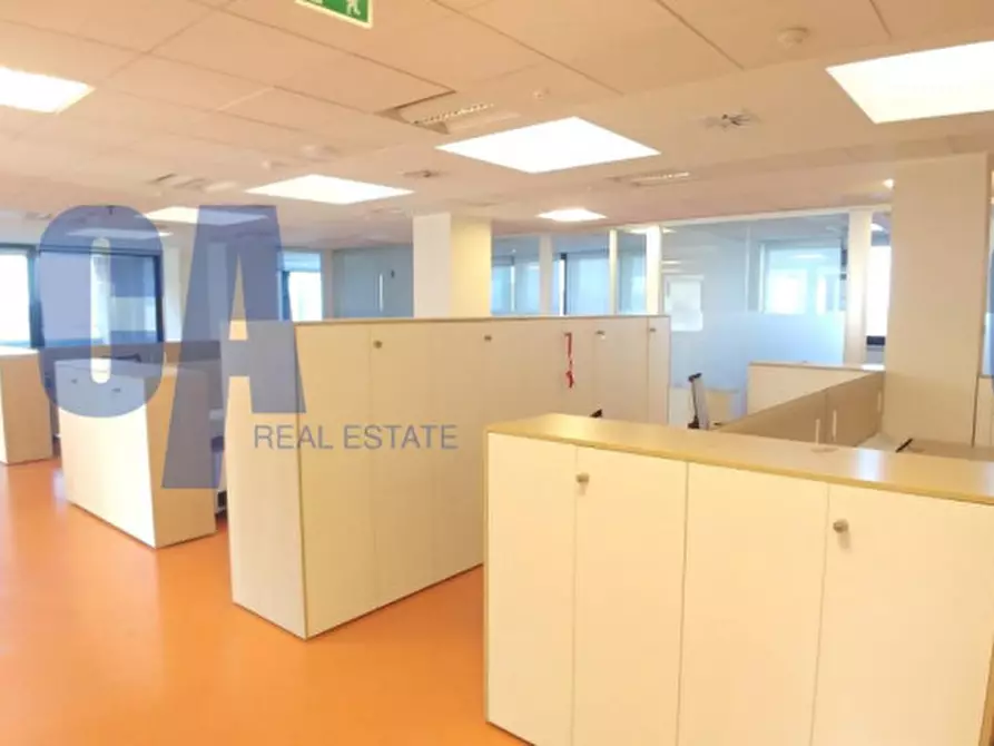 Immagine 8 di Ufficio in affitto  in VIALE CERTOSA a Milano