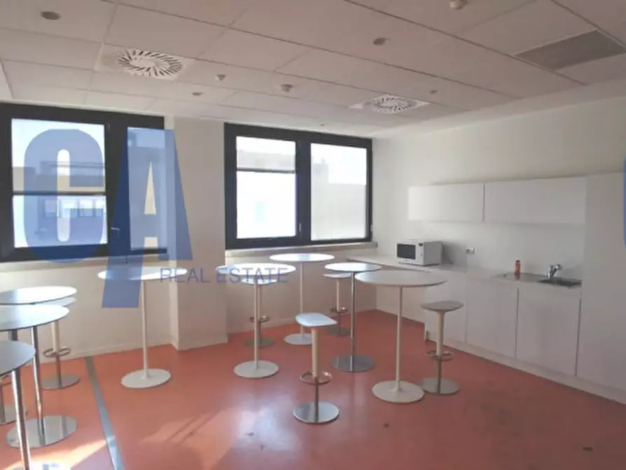 Immagine 15 di Ufficio in affitto  in VIALE CERTOSA a Milano