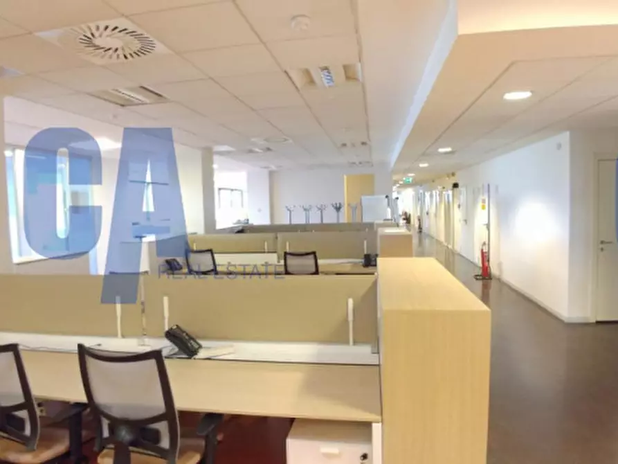 Immagine 7 di Ufficio in affitto  in VIALE CERTOSA a Milano