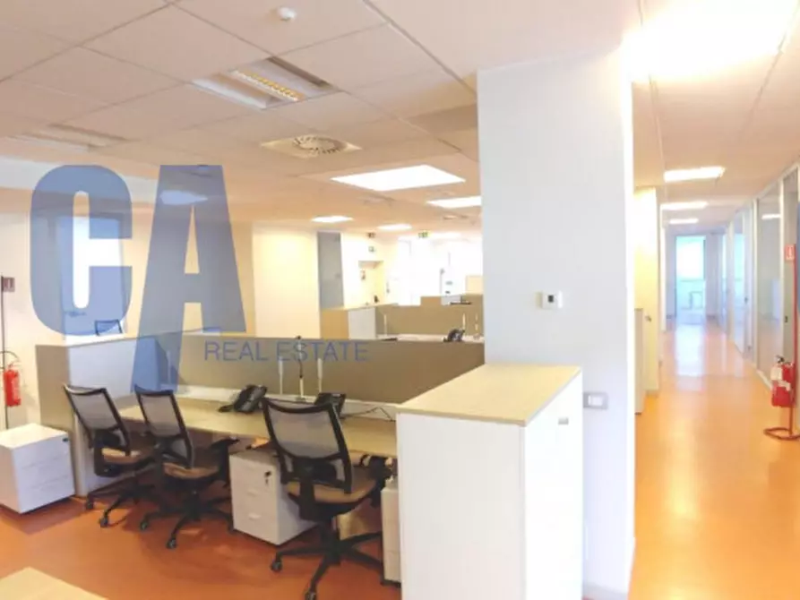 Immagine 5 di Ufficio in affitto  in VIALE CERTOSA a Milano