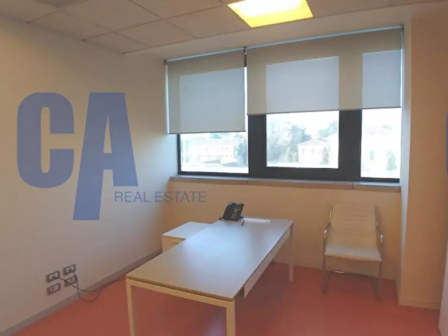 Immagine 21 di Ufficio in affitto  in VIALE CERTOSA a Milano