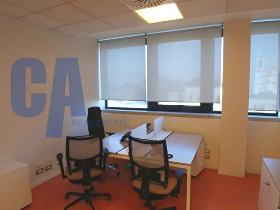 Immagine 22 di Ufficio in affitto  in VIALE CERTOSA a Milano