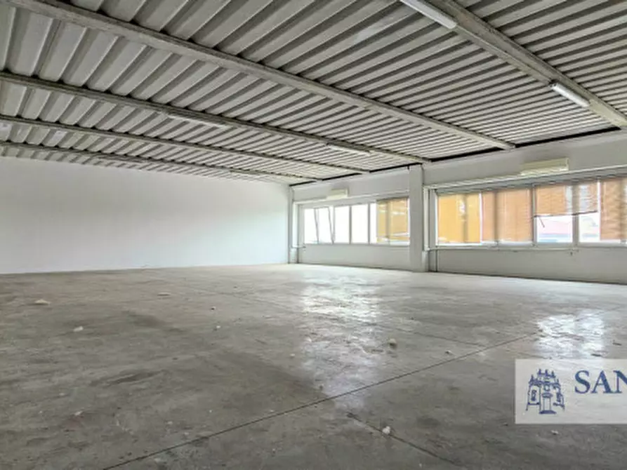 Immagine 5 di Capannone industriale in affitto  in Via Verona a Monticello Conte Otto