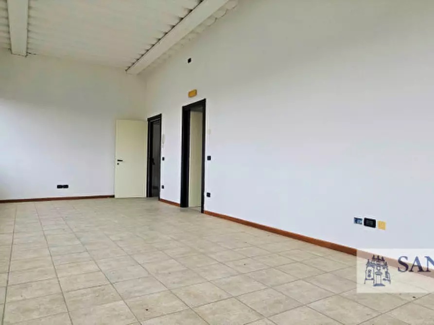 Immagine 9 di Capannone industriale in affitto  in Via Verona a Monticello Conte Otto