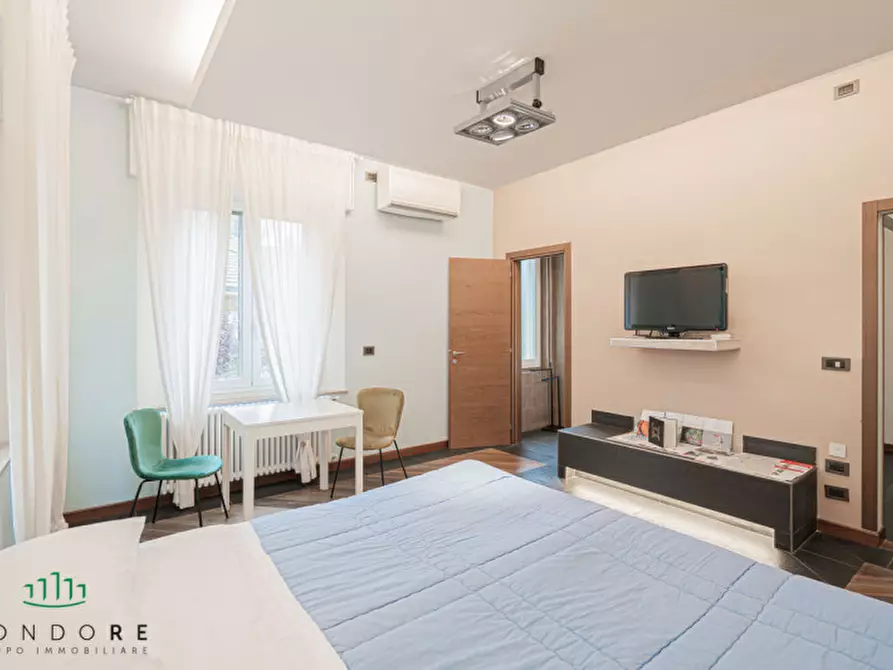 Immagine 11 di Appartamento in vendita  in Via Vallescura a Bologna