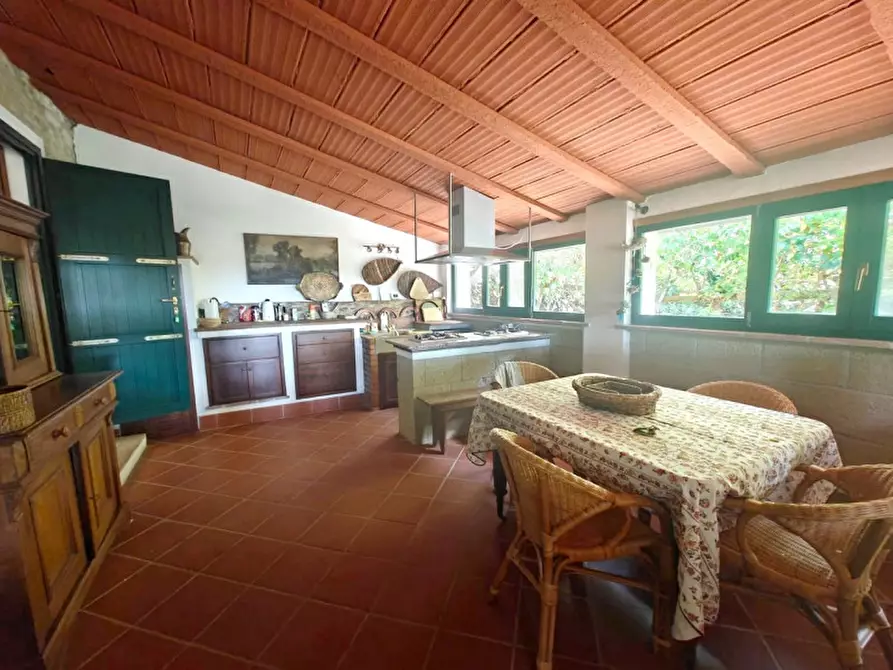 Immagine 9 di Villa in vendita  in Stradone dei Fichi, 3 a Livorno