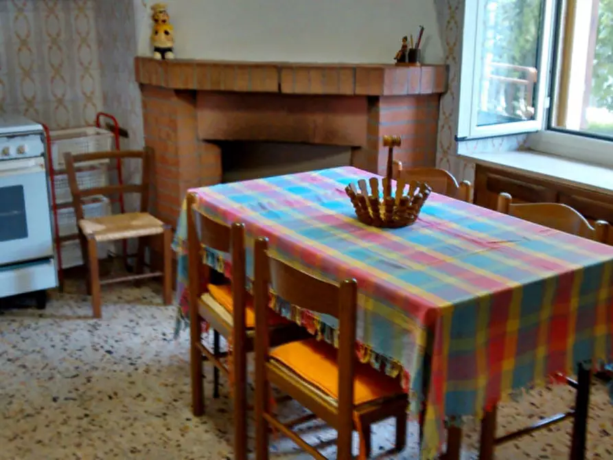 Immagine 1 di Appartamento in vendita  in Strada Provinciale 34 a Montecchio