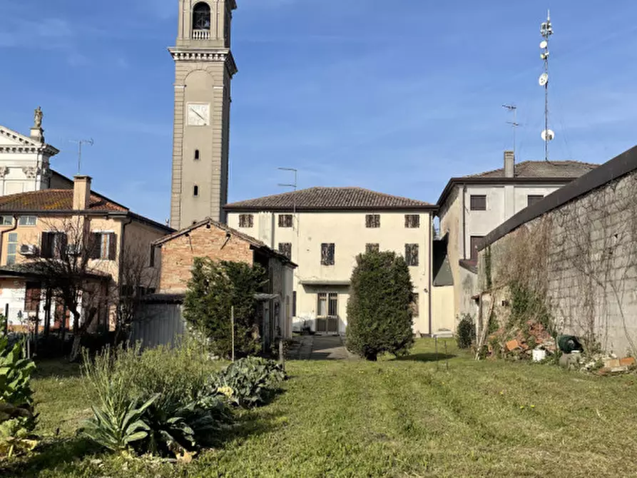 Immagine 7 di Palazzo in vendita  in Brugine - Campagnola a Brugine