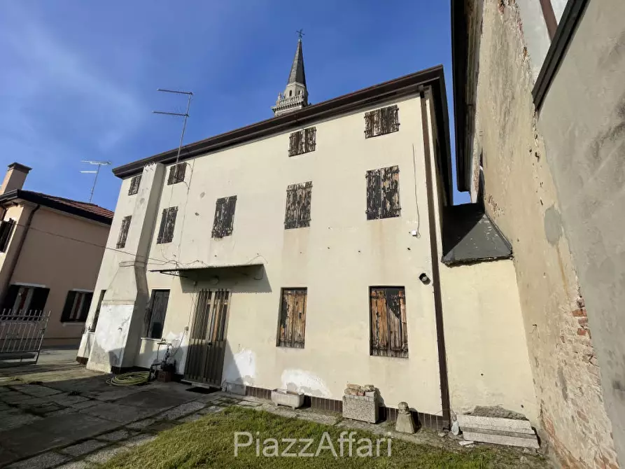 Immagine 16 di Palazzo in vendita  in Brugine - Campagnola a Brugine