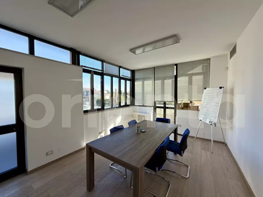 Immagine 7 di Ufficio in affitto  in via gabriele rosa 13 a Montichiari