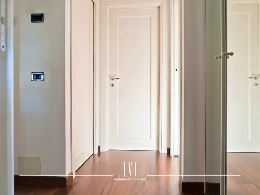 Immagine 8 di Appartamento in vendita  in VIA RENO 52 a Cavallino-Treporti