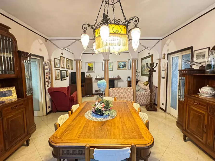 Immagine 4 di Palazzo in vendita  in via.Marconi a Calvisano