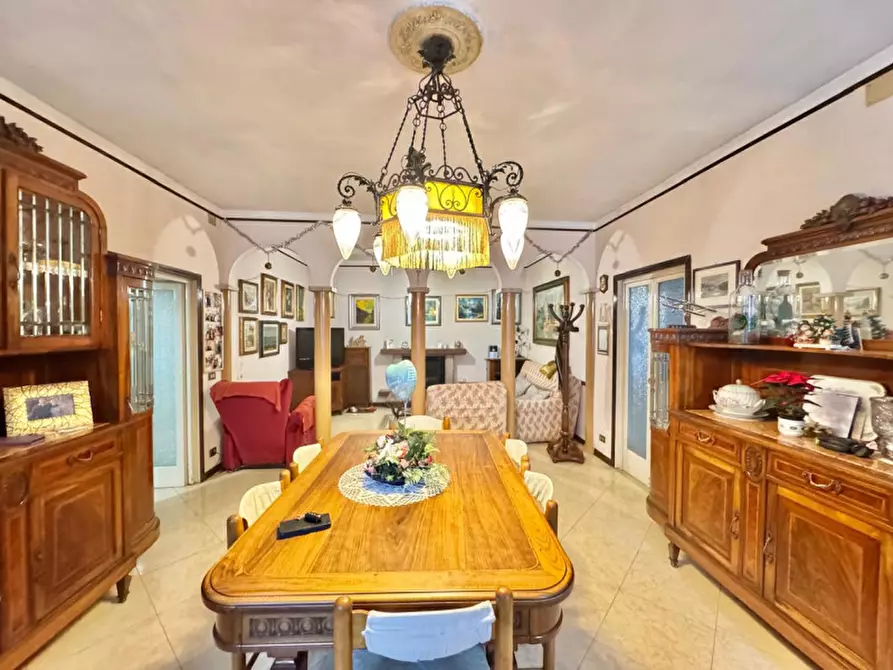 Immagine 6 di Palazzo in vendita  in via.Marconi a Calvisano