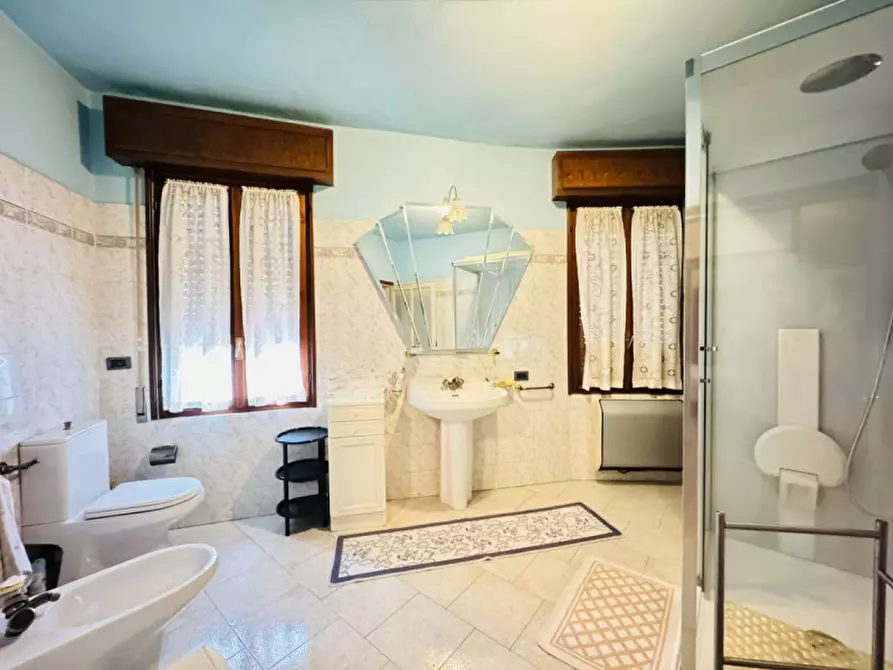 Immagine 21 di Palazzo in vendita  in via.Marconi a Calvisano