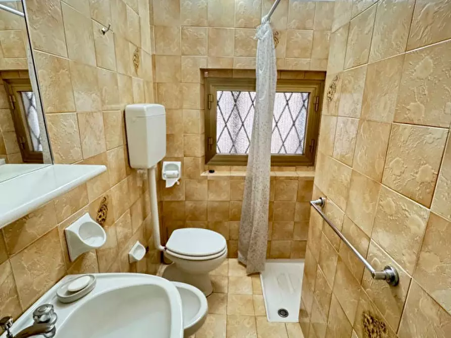 Immagine 22 di Palazzo in vendita  in via.Marconi a Calvisano