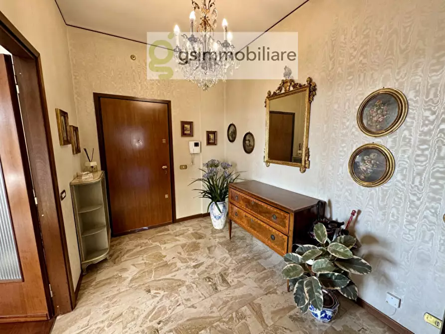 Immagine 2 di Appartamento in vendita  in Via Colonnello Alessandro Bettoni, 13 a Brescia