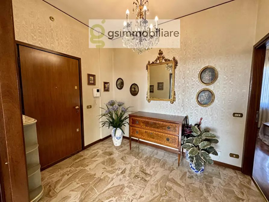 Immagine 3 di Appartamento in vendita  in Via Colonnello Alessandro Bettoni, 13 a Brescia