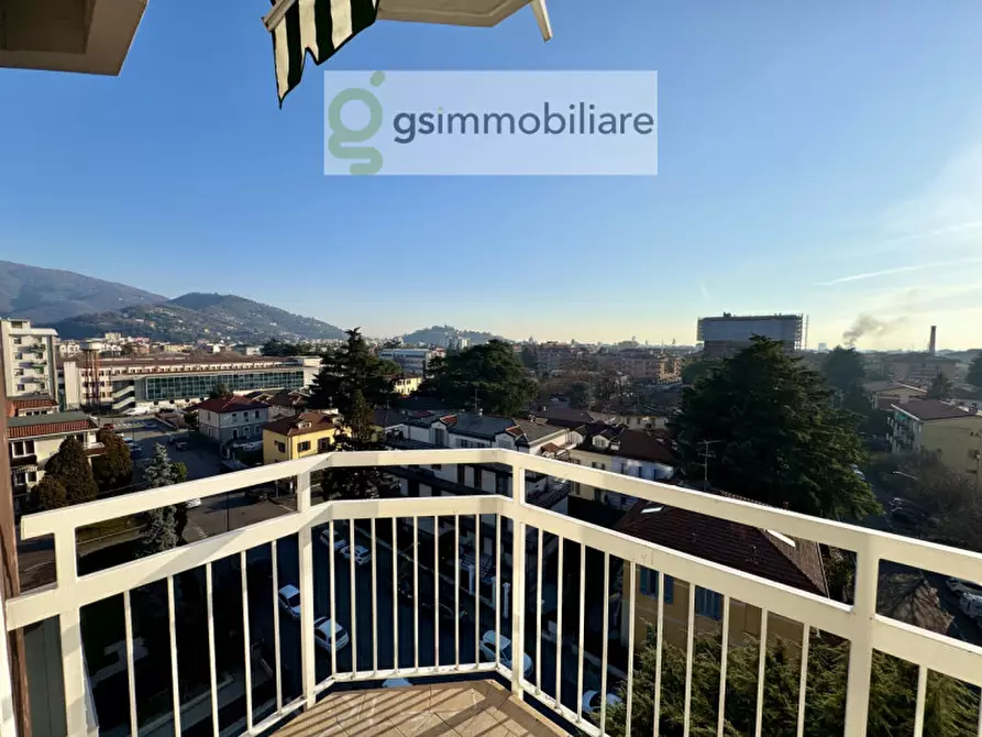 Immagine 5 di Appartamento in vendita  in Via Colonnello Alessandro Bettoni, 13 a Brescia