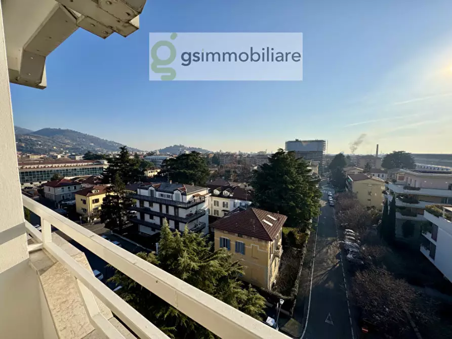 Immagine 11 di Appartamento in vendita  in Via Colonnello Alessandro Bettoni, 13 a Brescia