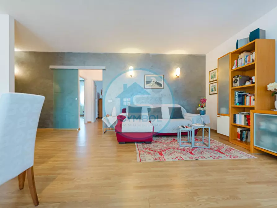 Immagine 2 di Appartamento in vendita  in Via Roma - Corso del Popolo a Venezia