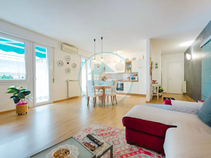 Immagine 3 di Appartamento in vendita  in Via Roma - Corso del Popolo a Venezia