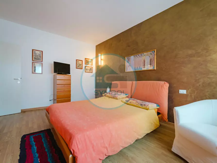 Immagine 4 di Appartamento in vendita  in Via Roma - Corso del Popolo a Venezia