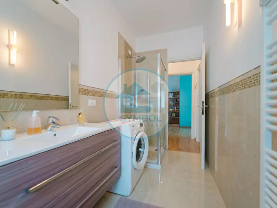 Immagine 5 di Appartamento in vendita  in Via Roma - Corso del Popolo a Venezia