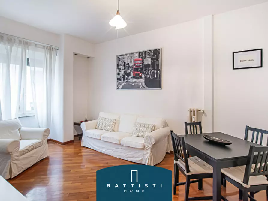 Immagine 1 di Appartamento in vendita  in via salento a Roma