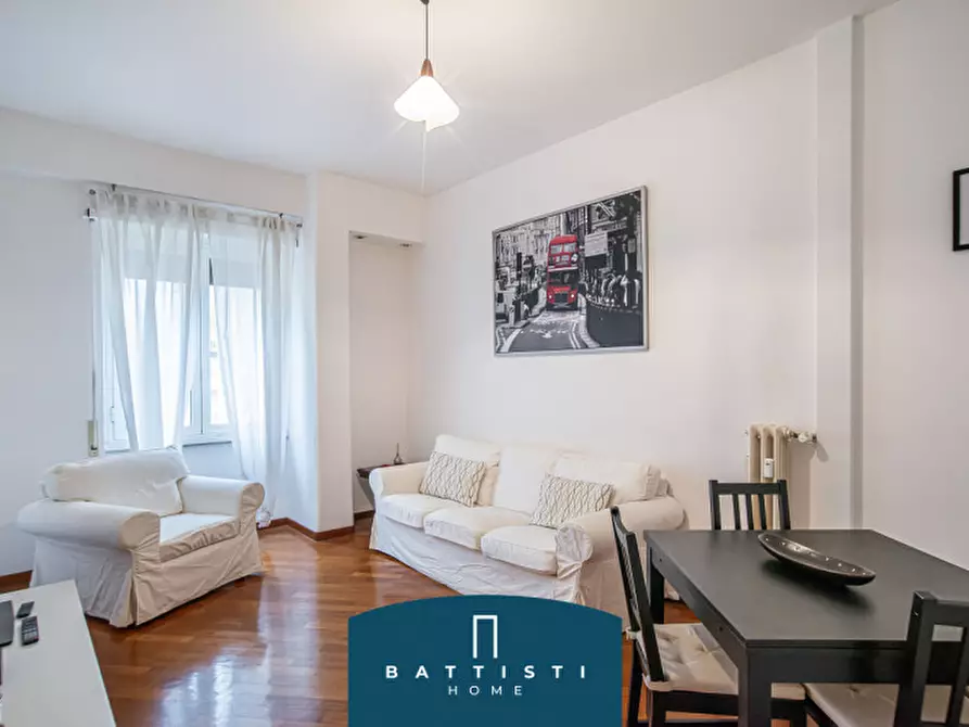 Immagine 2 di Appartamento in vendita  in via salento a Roma