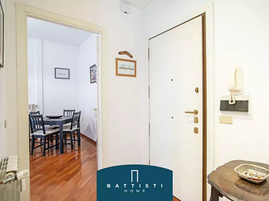 Immagine 5 di Appartamento in vendita  in via salento a Roma