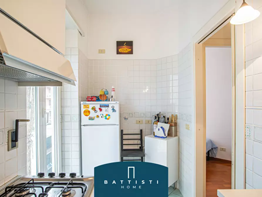 Immagine 10 di Appartamento in vendita  in via salento a Roma