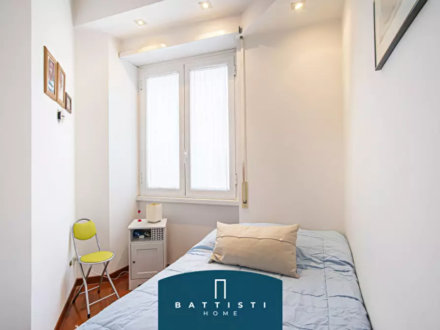 Immagine 14 di Appartamento in vendita  in via salento a Roma