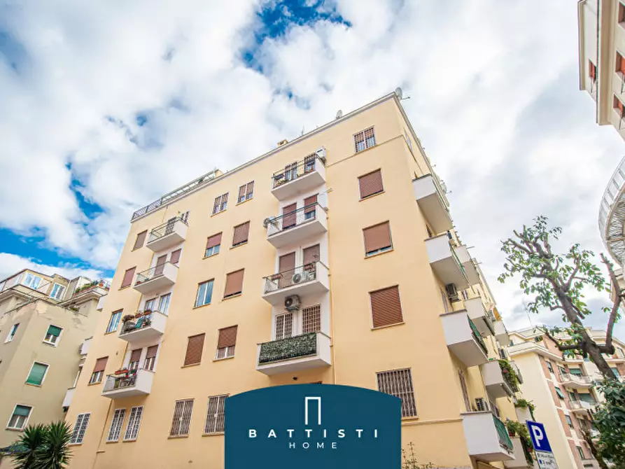 Immagine 23 di Appartamento in vendita  in via salento a Roma