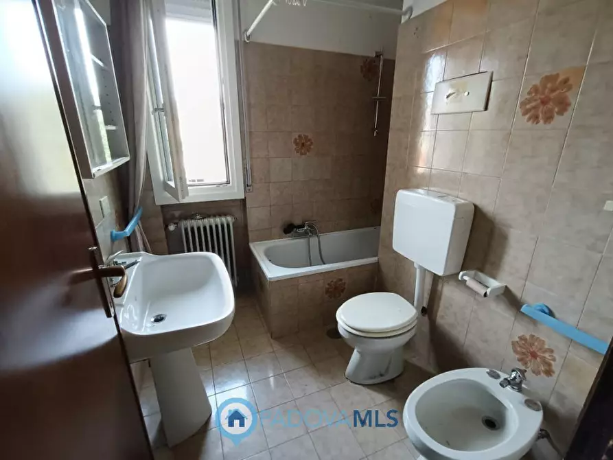 Immagine 24 di Appartamento in vendita  in Via Luigi Pastro a Padova