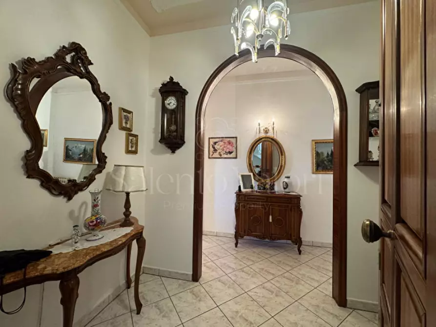 Immagine 3 di Casa bifamiliare in vendita  in Via Luigi Ferrari 29 a Parabita