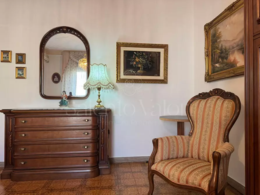 Immagine 22 di Casa bifamiliare in vendita  in Via Luigi Ferrari 29 a Parabita