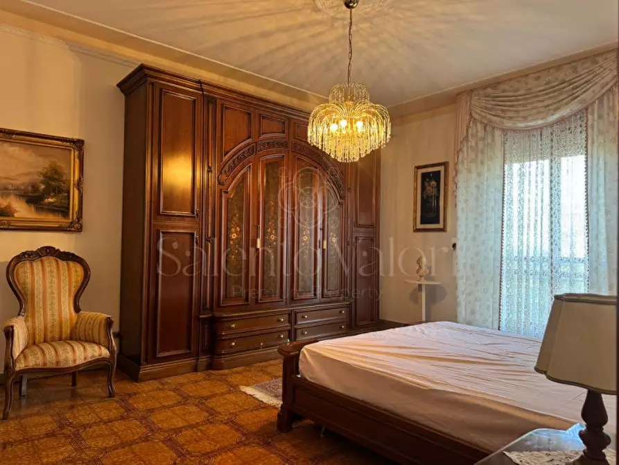 Immagine 23 di Casa bifamiliare in vendita  in Via Luigi Ferrari 29 a Parabita